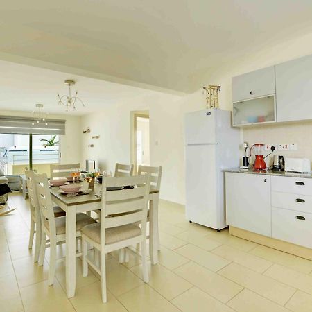 Nissi Martha Apartment アヤナパ エクステリア 写真