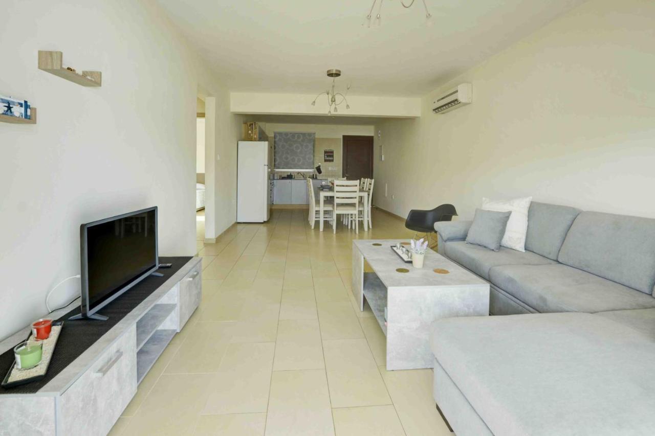 Nissi Martha Apartment アヤナパ エクステリア 写真