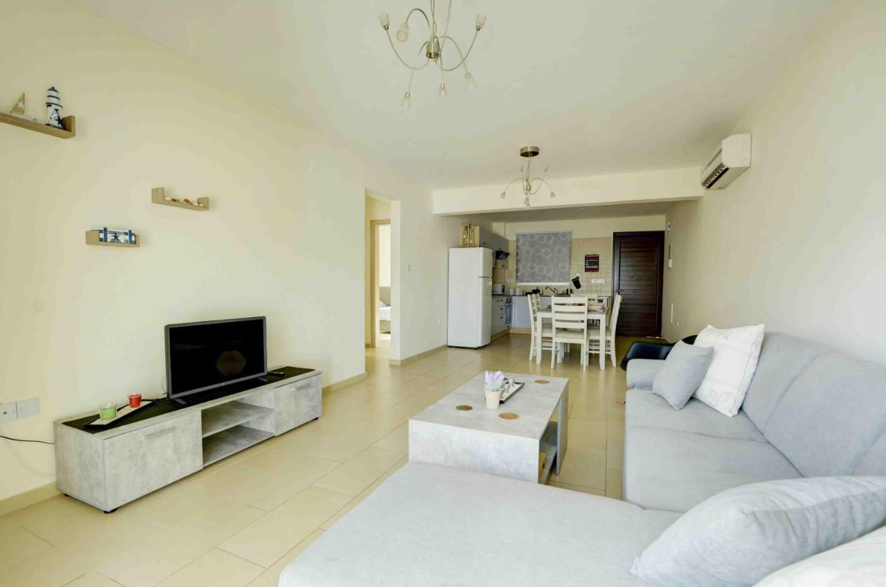 Nissi Martha Apartment アヤナパ エクステリア 写真