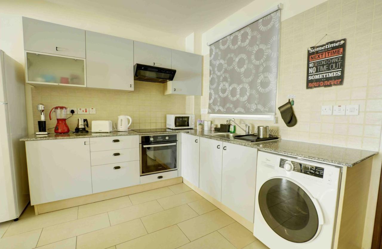 Nissi Martha Apartment アヤナパ エクステリア 写真