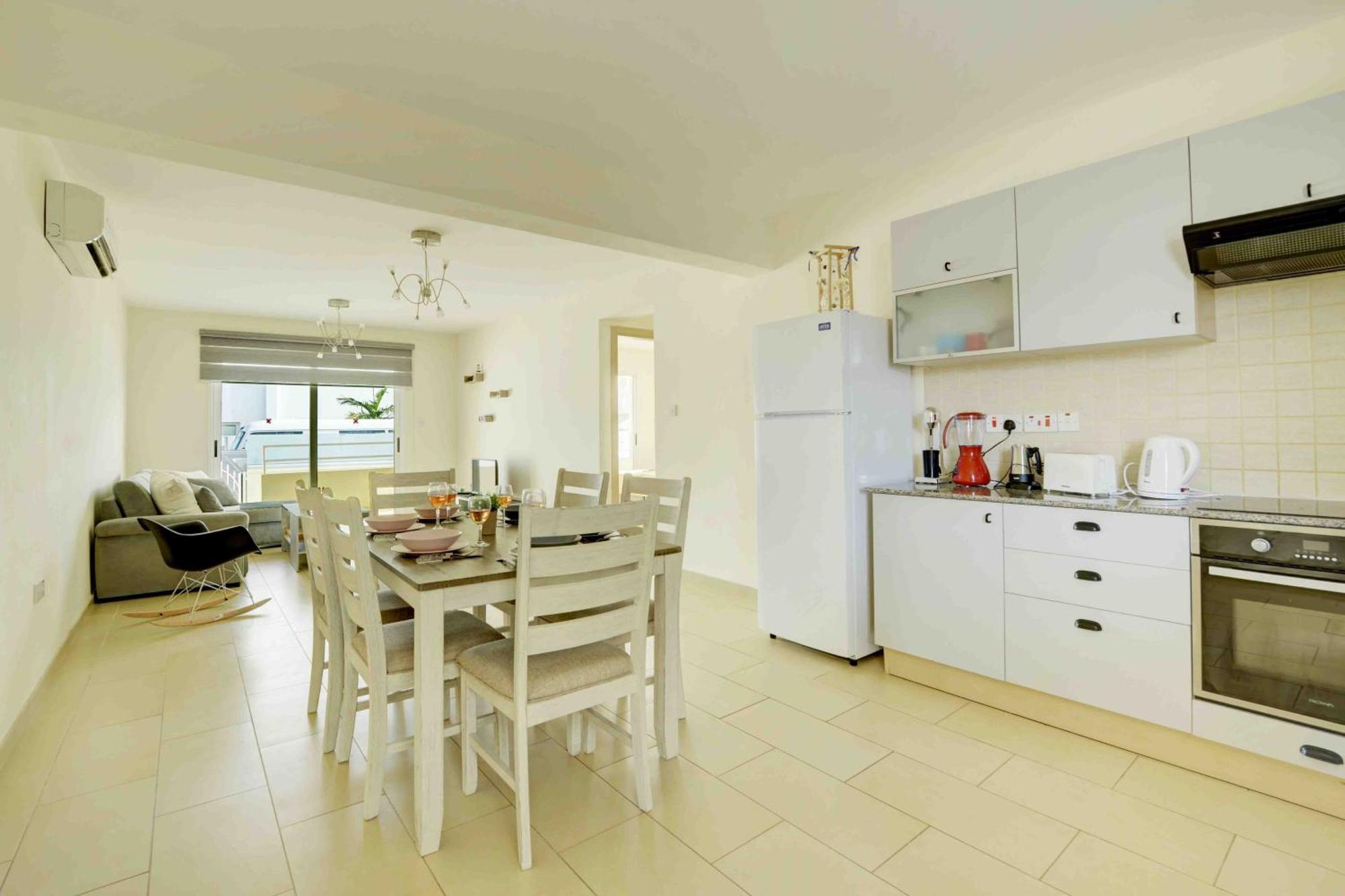 Nissi Martha Apartment アヤナパ エクステリア 写真